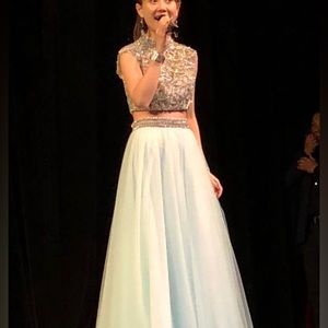 Terani light blue 2 pieces dress size 0